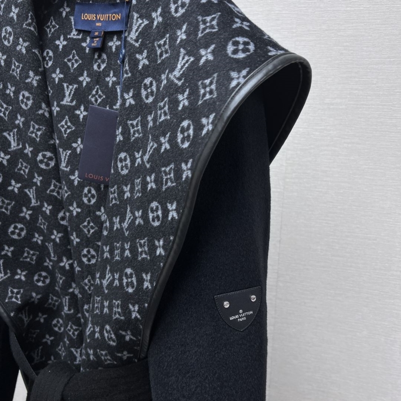 l0vis Vvtt0n outwear